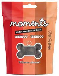 MOMENTS DOG